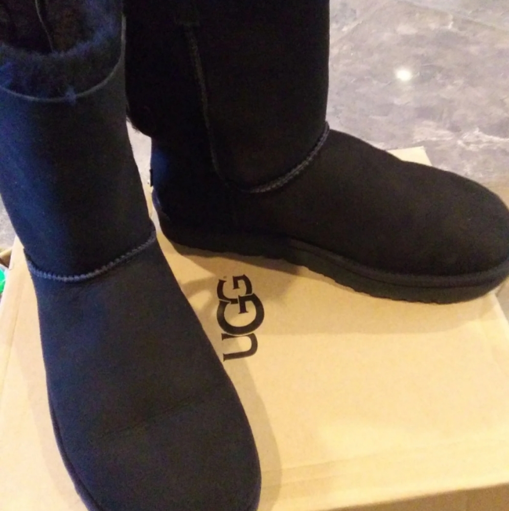 ❌SOLD❌New Authentic Womens Bailey Bow II ugg boots